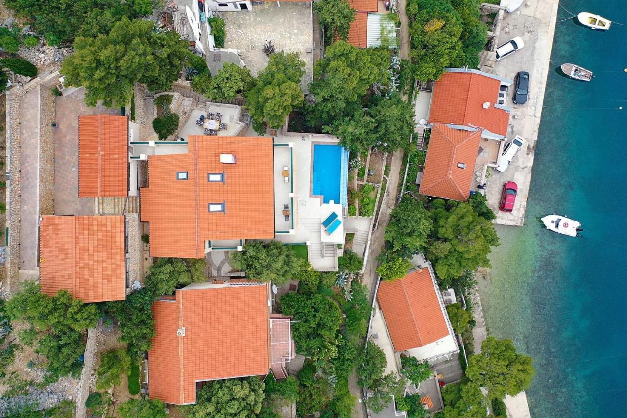 Villa Relax , With Seaview And Two Pools Near Beach 斯塔里格勒 外观 照片